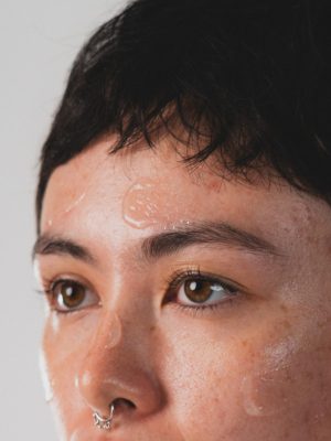 Bareness Skin Bare Screen Transparent Gel Sunscreen