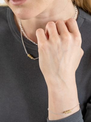 „Delicate silver necklace, 42 cm length, adjustable with two additional options at 40 cm and 38 cm, featuring three genuine golden apatite beads; handcrafted from recycled 925 sterling silver, symbolizing clarity, inspiration, and fresh energy.“