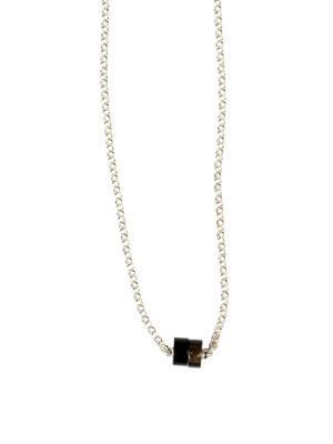 „Timeless sterling silver necklace, 48 cm length, adjustable to 46 cm and 44 cm, with two crystal donut pendants in onyx and smoky quartz; handcrafted from recycled materials, symbolizing grounding, clarity, and transformation.“