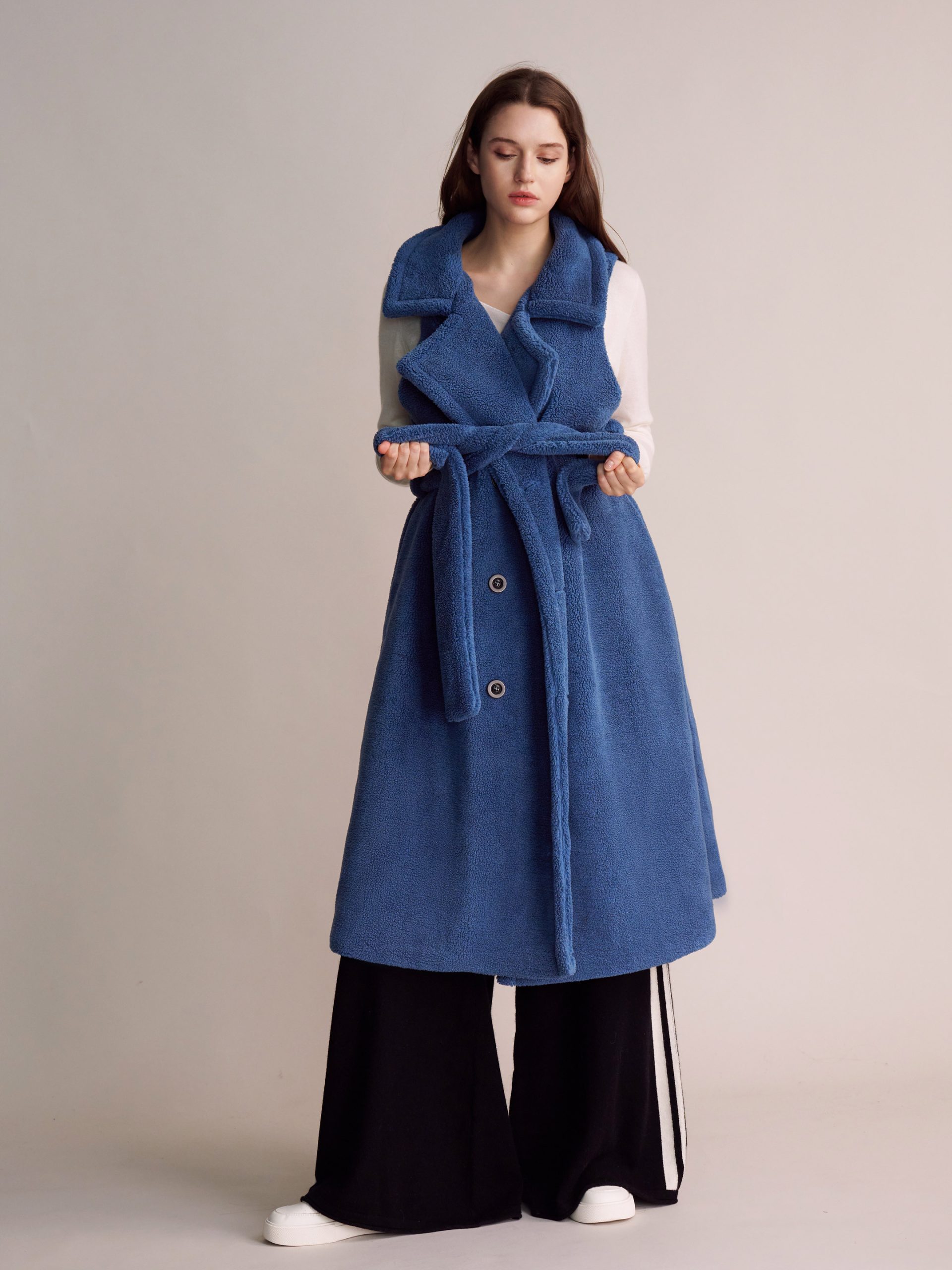 DCV Cashmere Blue Faux Fur Coat/Outerwear - Image 4