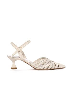 Ivory hand-woven pump