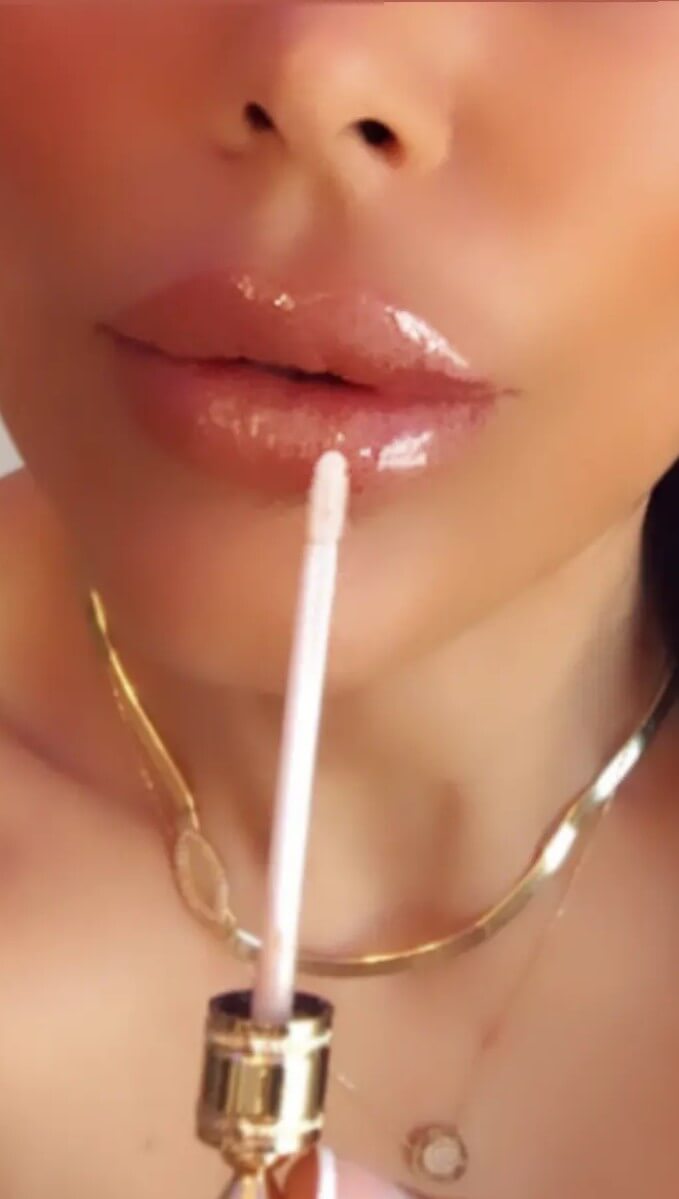 Too Be Beauty 24 Carat PURE GOLD Plumper Moisturizing Full High Shine Liquid Lip Makeup - Image 5